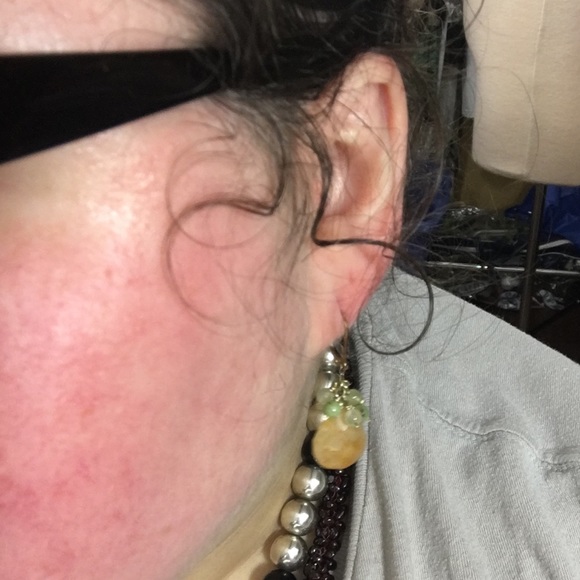 Stone and 1/20 GF dangling earrings - Picture 7 of 8